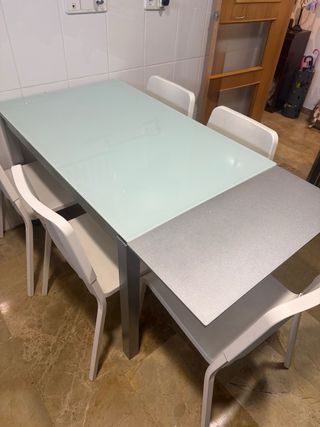 Mesa de cocina cristal y metal