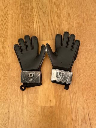 Guantes de portero negros