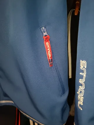 Chaqueta Nebulus azul y roja