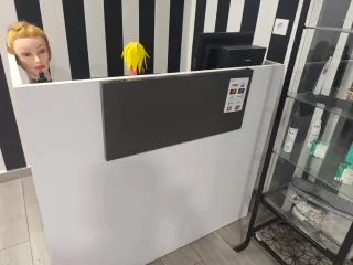 Mostrador Recepción Blanco y Negro