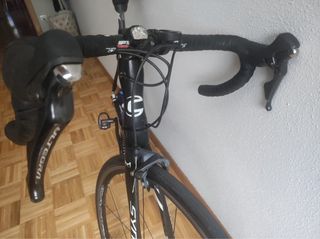 Bicicleta Carretera Cannondale Synapse Negra