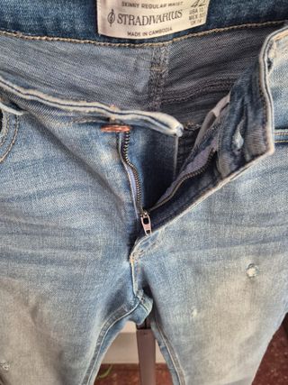 Pantalones vaqueros Stradivarius pitillo mujer