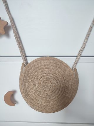 Bolso redondo rafia