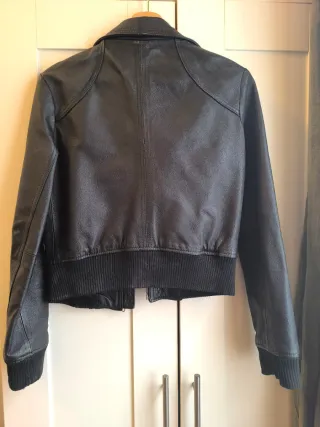 Chaqueta, cazadora de piel negra mujer
