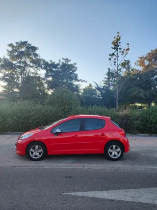 Peugeot 207 2009