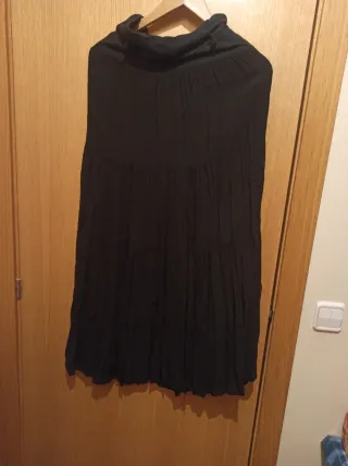 Falda larga negra