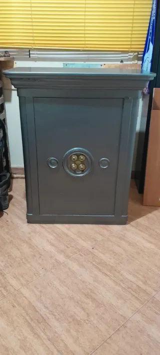 Caja Fuerte Metálica Gris no funciona,