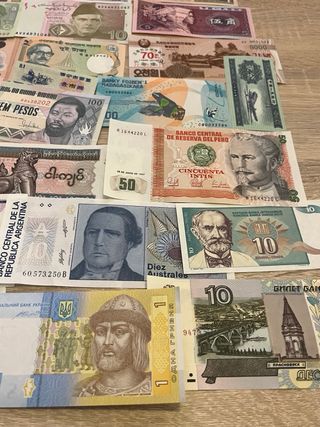 Lote 30 Billetes Extranjeros Variados liquidación