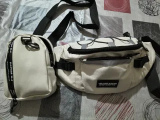 Riñonera y bandolera blanca y negra
