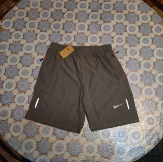 Pantaloncini Nike DRI-FIT running