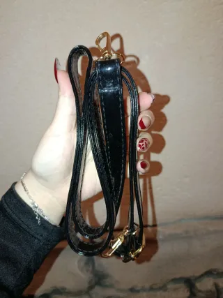 Bolso vintage negro charol acolchado