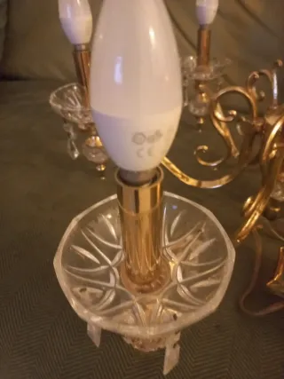 Lámpara de araña dorada antigua