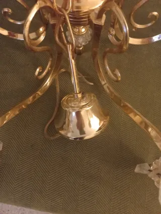 Lámpara de araña dorada antigua