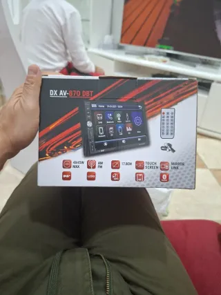 Pantalla Táctil Digital Motorizada DX AV-870 DBT