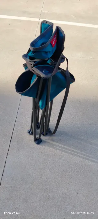 Silla plegable camping Quechua azul