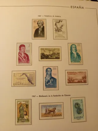 Álbum de sellos España 1965-1975