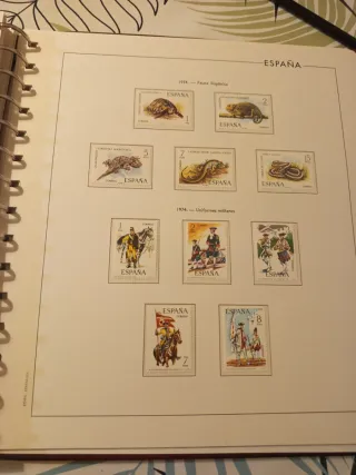 Álbum de sellos España 1965-1975