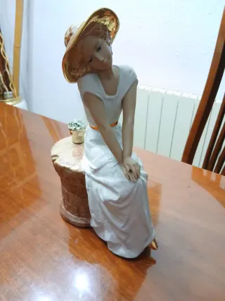 Figura de porcelana NADAL