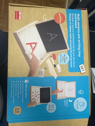 Pizarra Akros Montessori, arena y pizarra escribir