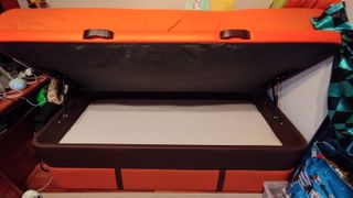 Canapé juvenil Bedland con nido