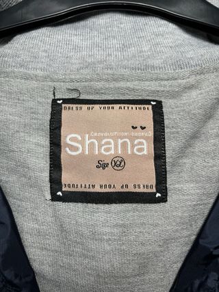 Chaqueta impermeable mujer azul