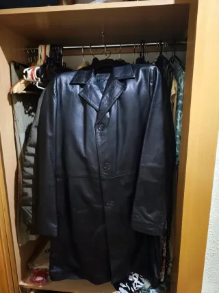 Chaqueta 3/4 de piel negra