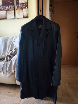 Chaqueta 3/4 de piel negra