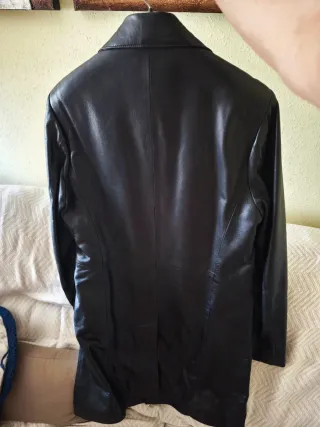 Chaqueta 3/4 de piel negra
