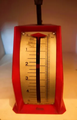 Báscula antigua de cocina