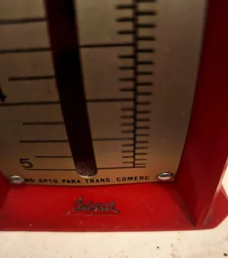 Báscula antigua de cocina