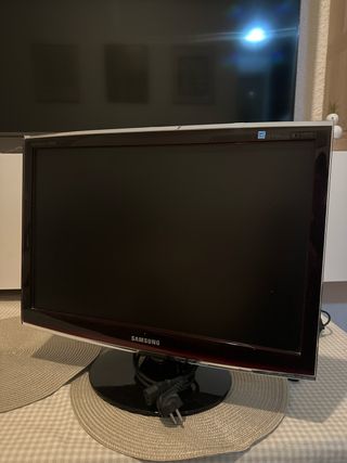 Monitor Samsung Negro/Rojo SyncMaster 220HD