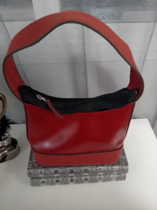 Bolso de hombro piel y lona rojo