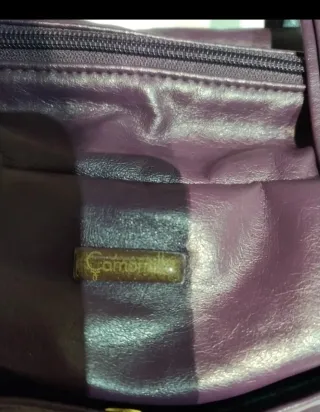 Borsa viola con fiore