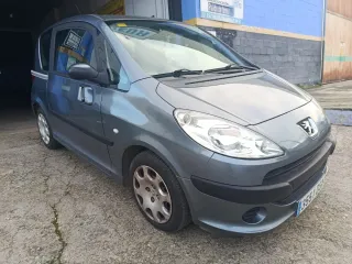Peugeot 1007 2005