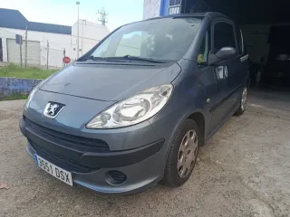 Peugeot 1007 2005