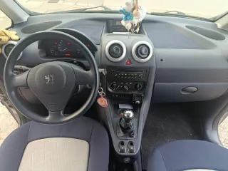Peugeot 1007 2005