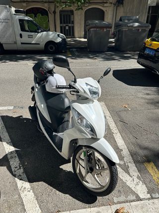 Honda Vision 50 cc Blanca - 2013