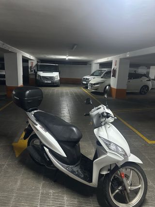 Honda Vision 50 cc Blanca - 2013