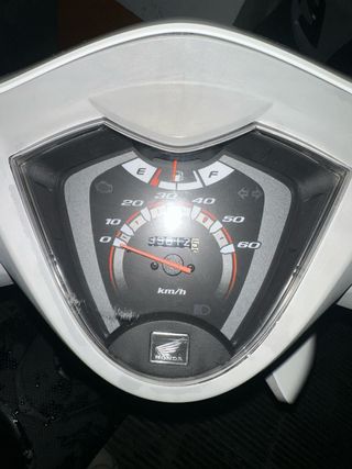 Honda Vision 50 cc Blanca - 2013