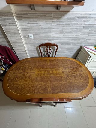 Mesa de comedor extensible de madera