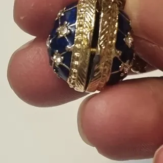 Colgante relicario vintage azul con angelito