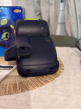 Cámara Polaroid 600 vintage SIN USAR