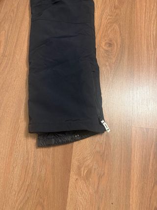 Pantalón impermeable negro. 2 unidades