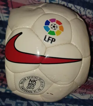 Pallone da calcio da collezione vintage