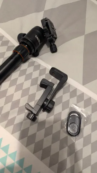 Trípode TACKLIFE Negro