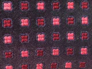 Corbata Hugo Boss Seda Negra y Rosa