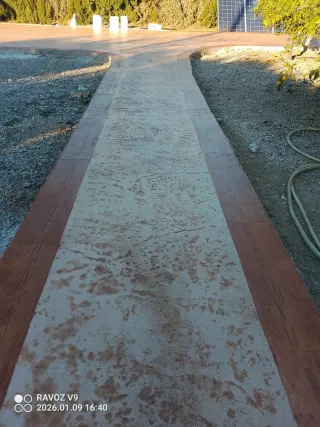 Pavimento hormigón impreso y piscinas