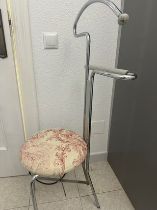 URGE Galán de noche vintage cromado con asiento