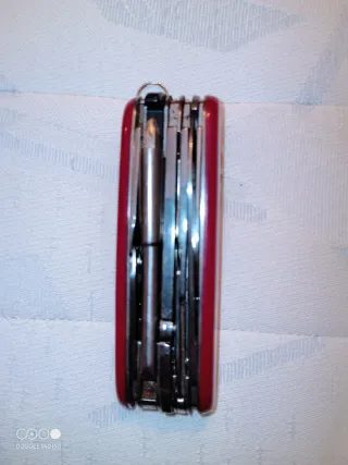 Navaja multiusos roja