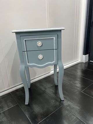 Cómoda y Mesilla Gris Estilo Francés